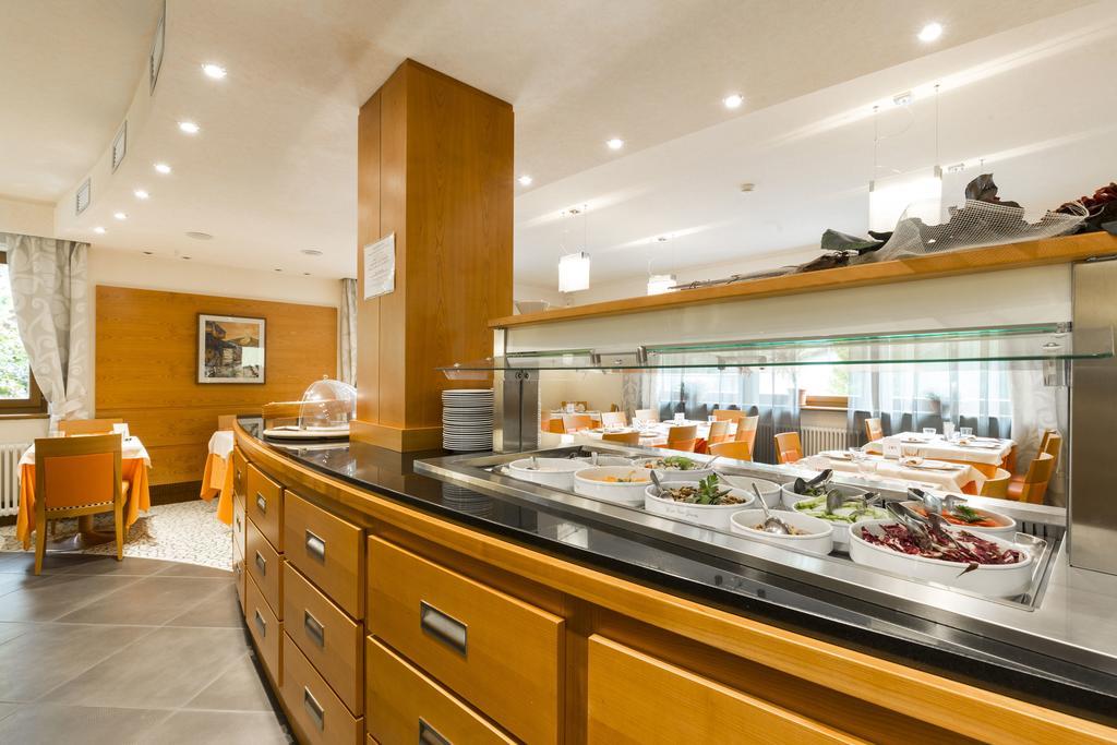 Relais San Giusto Hotell Campitello di Fassa Exteriör bild