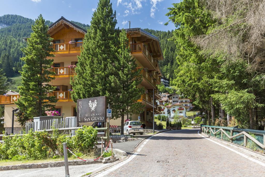 Relais San Giusto Hotell Campitello di Fassa Exteriör bild