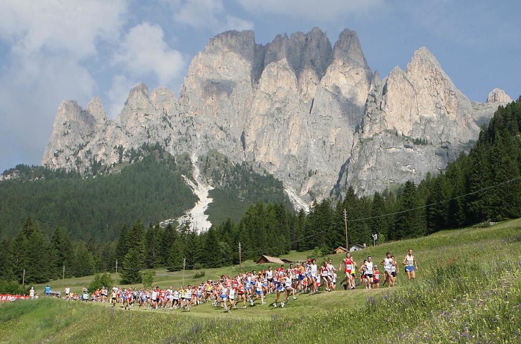 Relais San Giusto Hotell Campitello di Fassa Exteriör bild