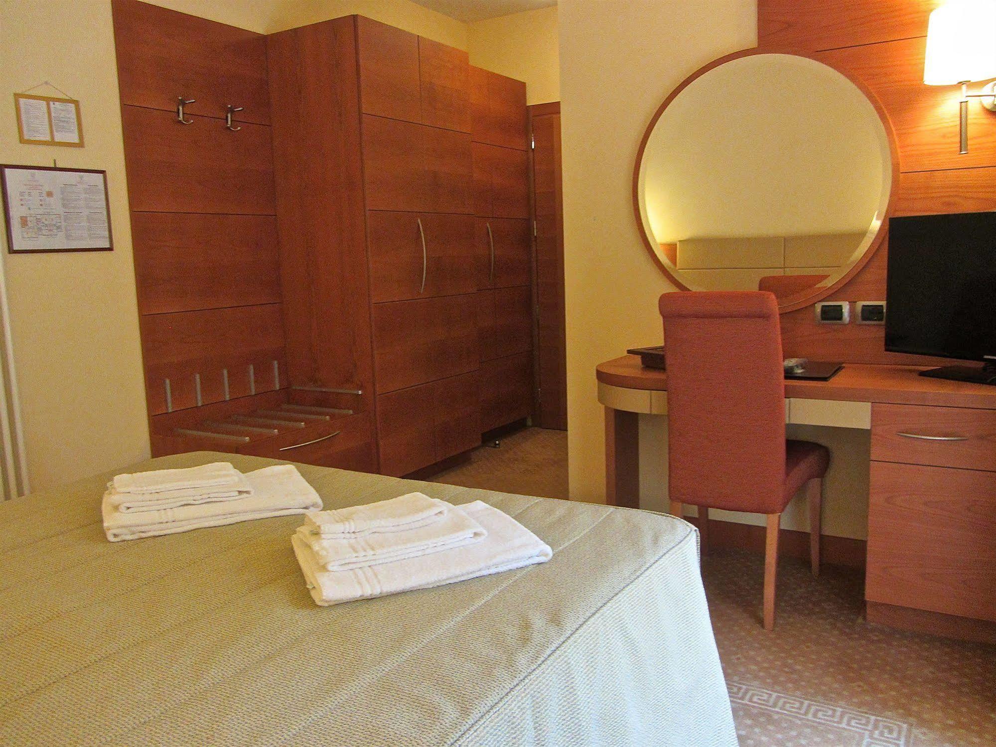 Relais San Giusto Hotell Campitello di Fassa Exteriör bild